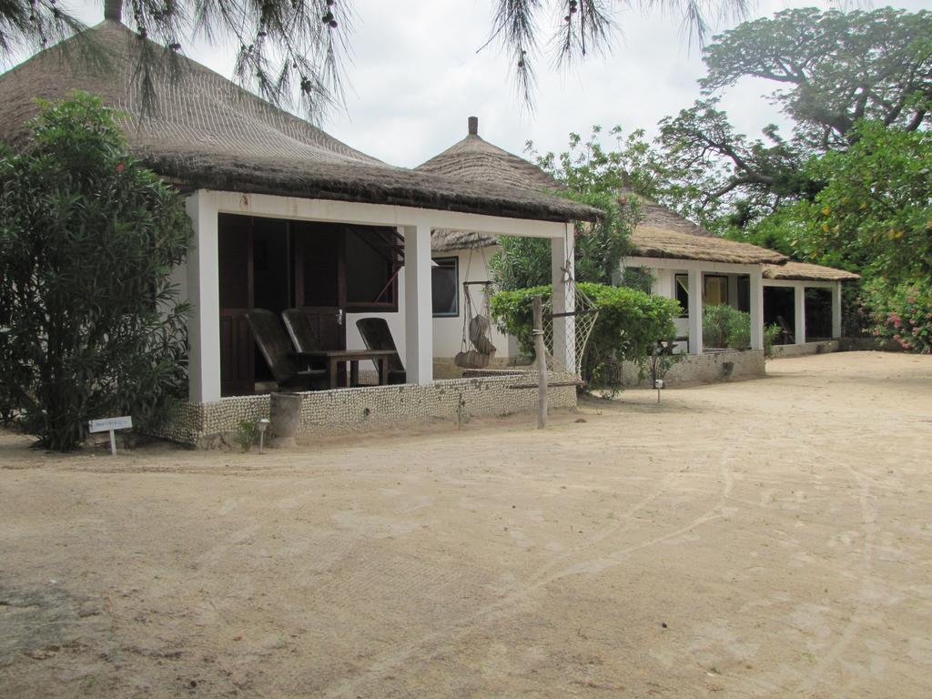 Bazouk Du Saloum Ecolodge Mar Lodj Zimmer foto